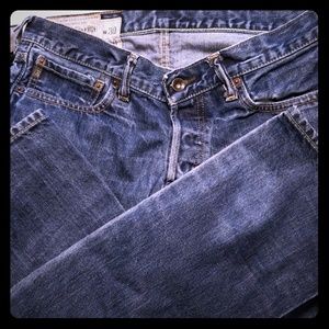 ABERCROMBIE & FITCH~ lo-rise skinny strait jean